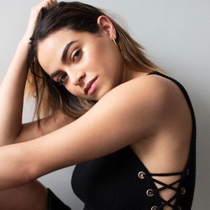 Meet your Posher, Oriana